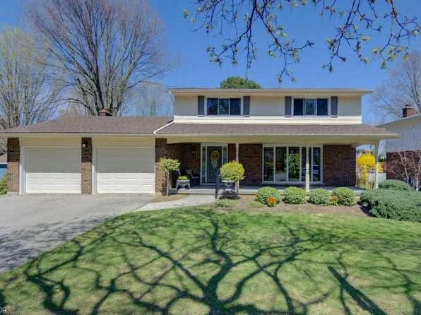 128 Dalewood Dr, Kitchener, ON N2A 1G5