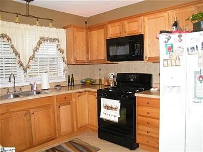 5th image of 205 Sunnydale Dr
