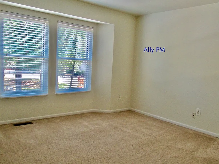 1822 Charles Ct #1 — Photo 9