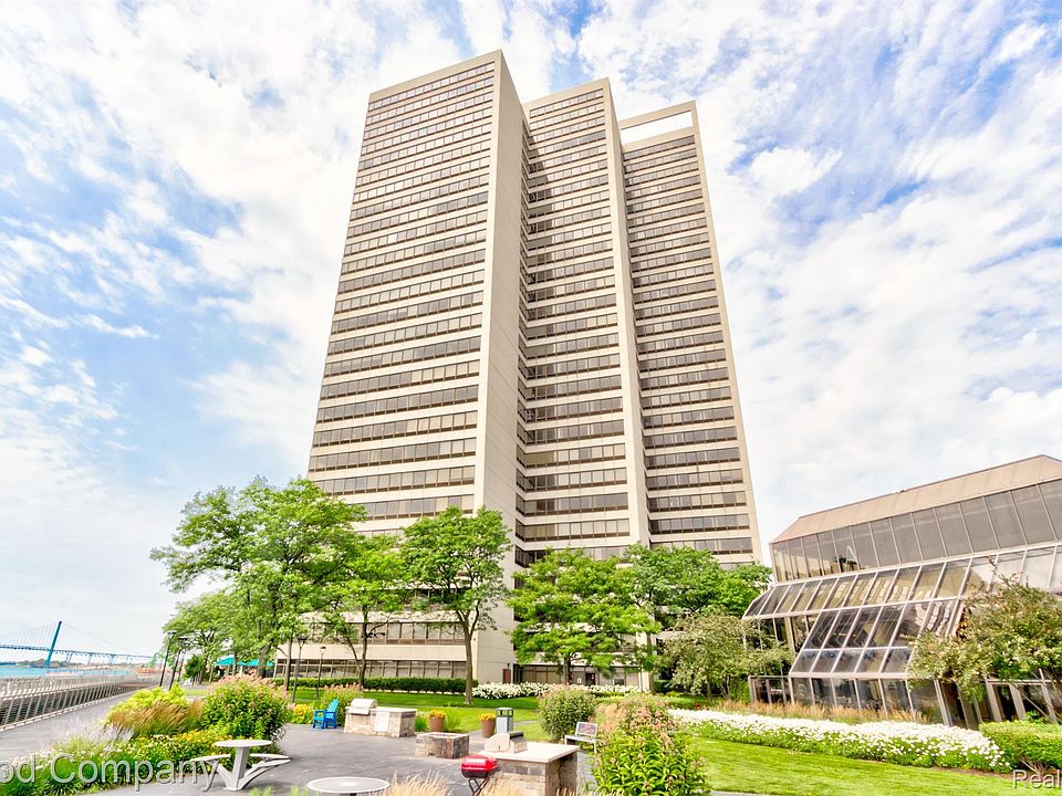 1st image of 300 Riverfront Dr APT 8D