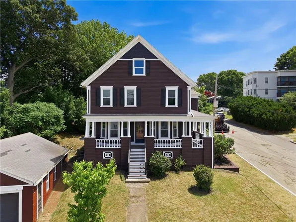 430 Cumberland Hill Rd, Woonsocket, RI 02895