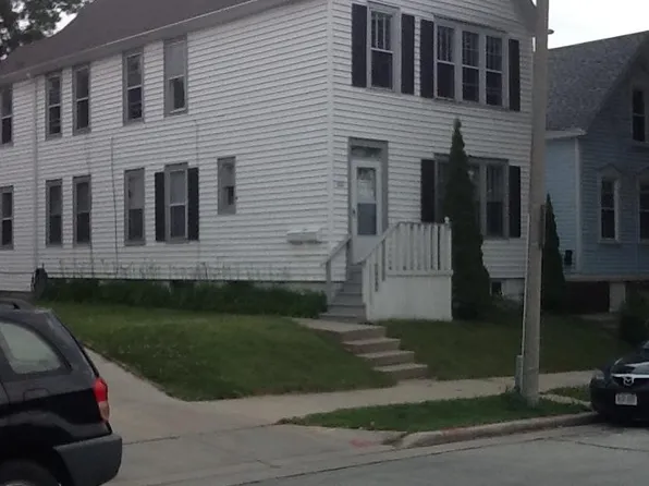927 E Land Pl #A, Milwaukee, WI 53202