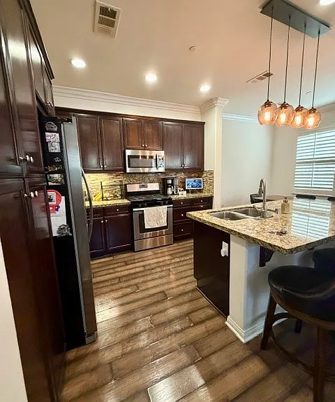 428 Campestre Ln — Photo 7