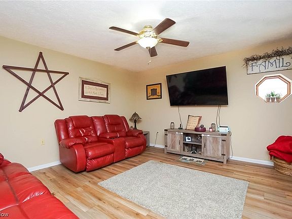 3rd image of 1577 S Marblewood Dr