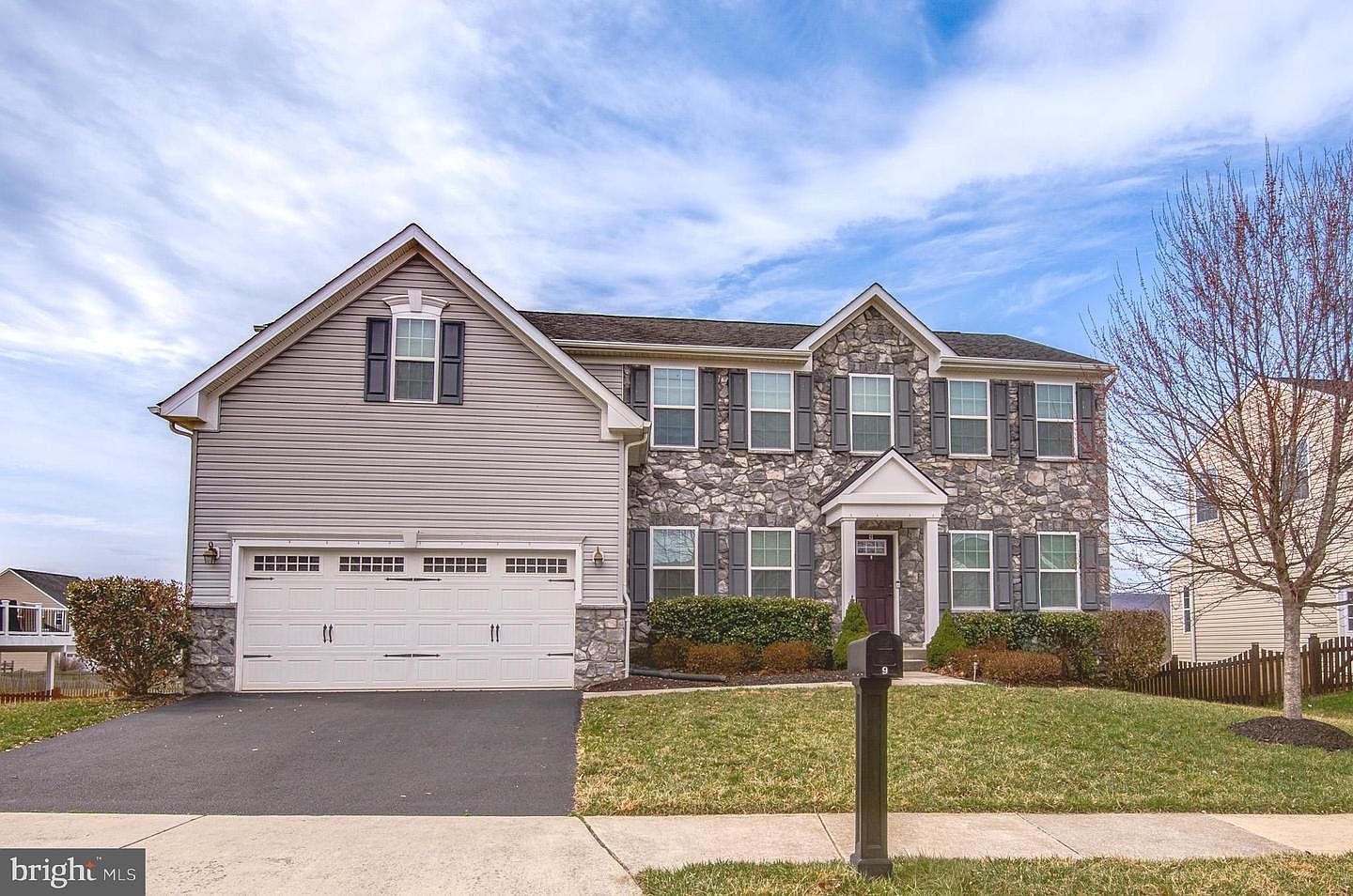 9 Fox Meadow Dr, Lovettsville, VA 20180 | MLS #VALO2117790 | Zillow