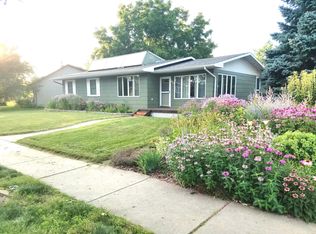 410 Easy St, Bismarck, ND 58504