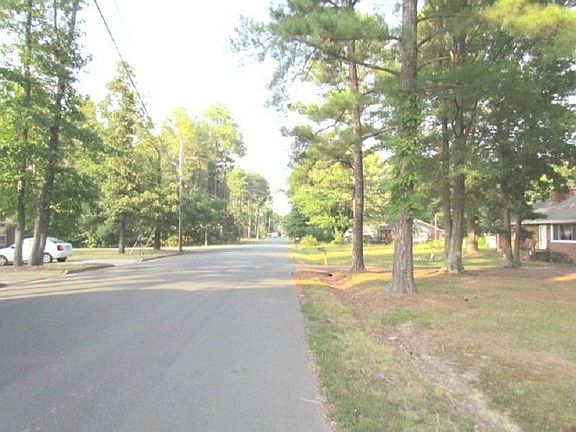 3rd image of 503 S Kalmia Ave