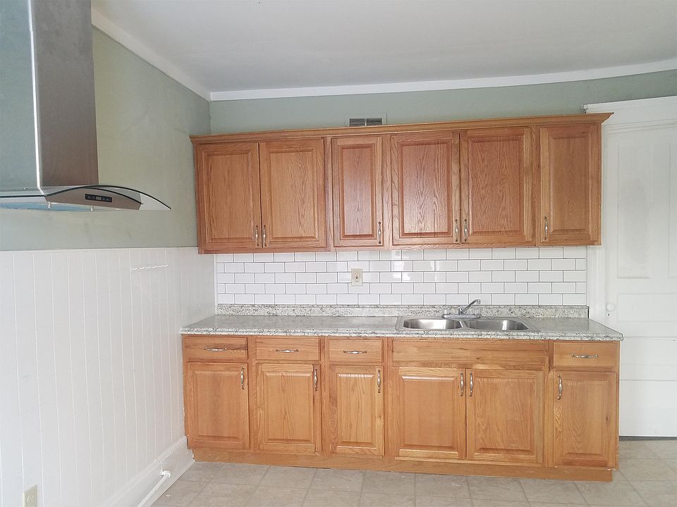1st image of 67 Herkimer St #2