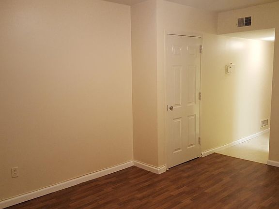 3rd image of 250 Laconia Ave