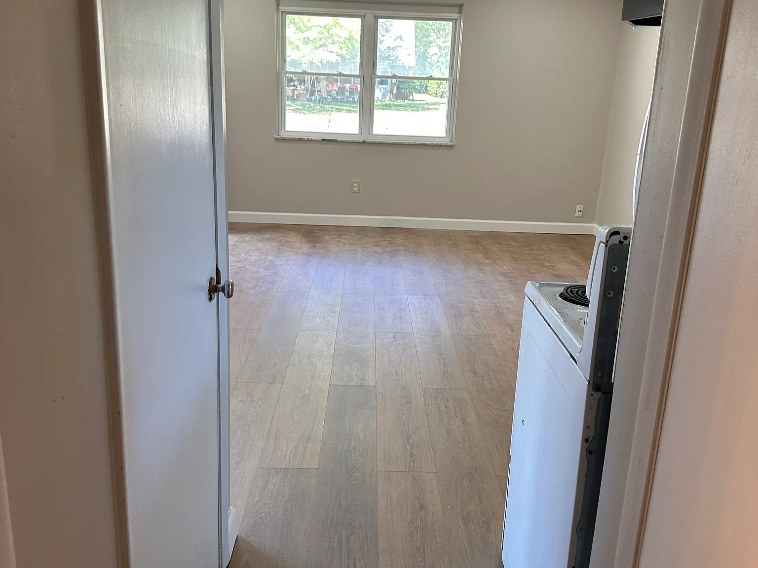 2 bed, 920 sqft, $1,500 — Photo 3