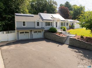 88 Stancliff Rd, Glastonbury, CT 06033