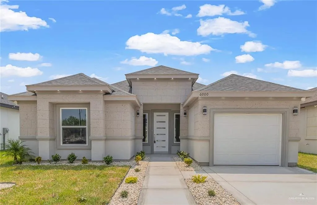 3 bed, 2.0 bath, 1393 sqft, $1,950 — Photo 1