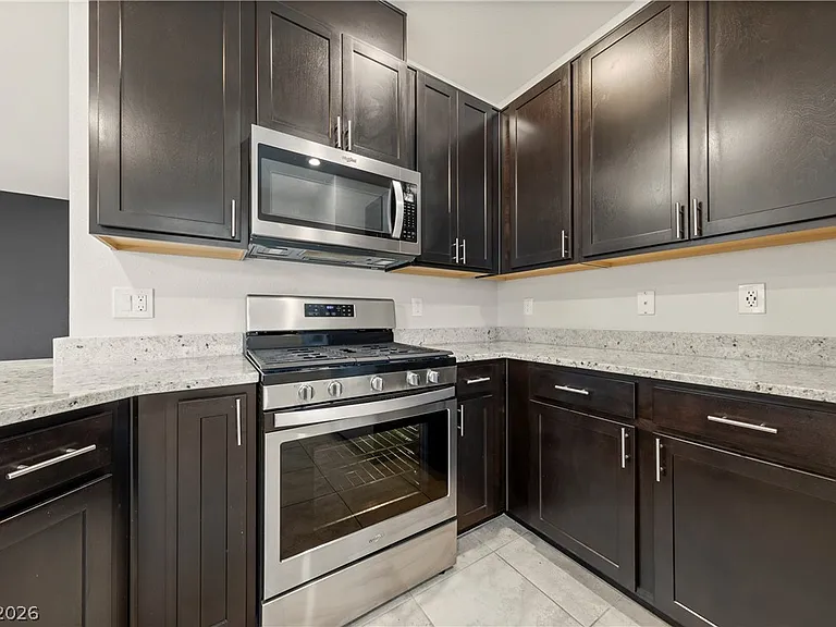 7960 Jaspence St — Photo 4