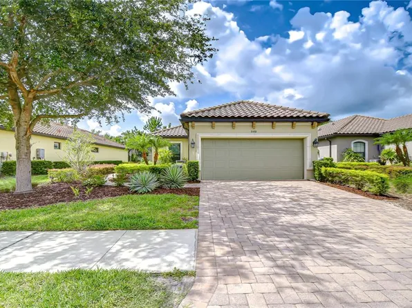 8433 Alberata Vista Dr, Tampa, FL 33647