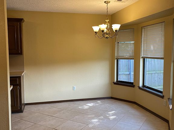 3rd image of 1716 Eagle Nest Dr