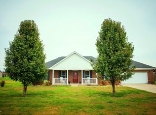 112 Maggie Ln, Bardstown, KY 40004