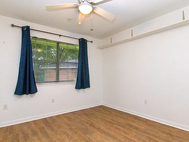 308 Echo Ln — Photo 5