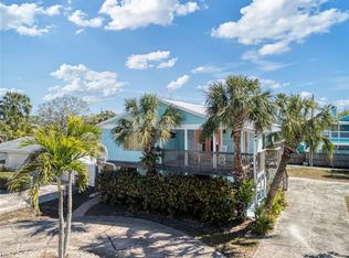 1213 1st St, Indian Rocks Beach, FL 33785