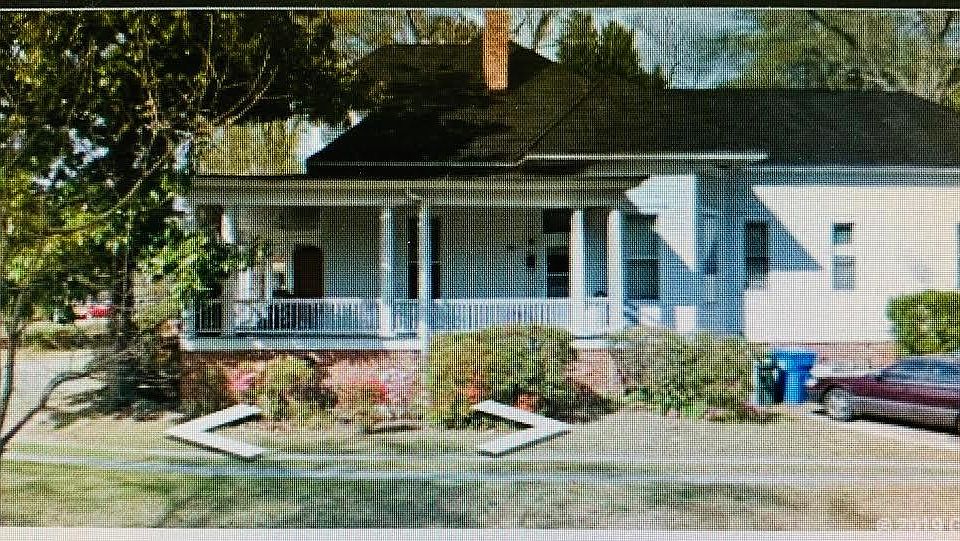 2nd image of 618 S Main St #B