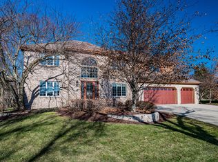 411 Du Pahze St, Naperville, IL 60565