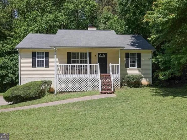 213 Johnstons Dr, Dallas, GA 30157