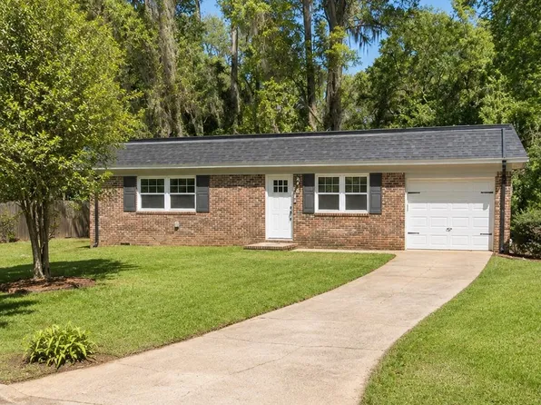2804 Nepal Dr, Tallahassee, FL 32303