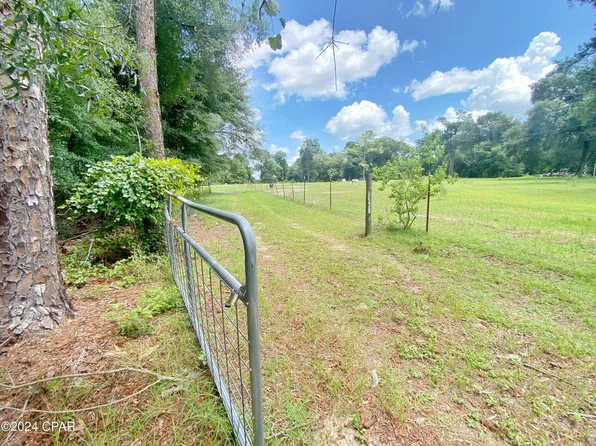 4934 Satin Dr, Bascom, FL 32423