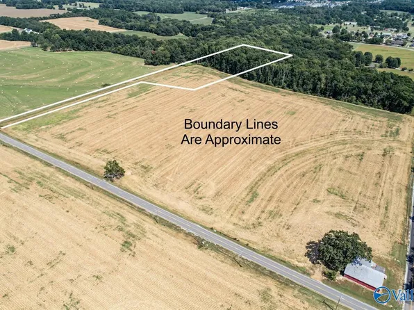 Meadows Rd, Athens, AL 35613