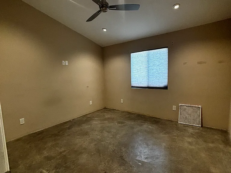 607 E Calle Roca — Photo 7