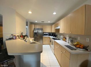 16634 SW 48th Ter, Miami, FL 33185