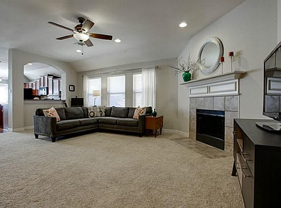 3rd image of 2917 Mason Ln
