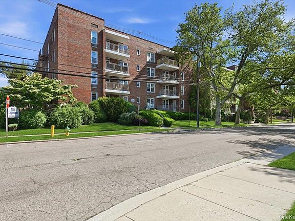 2nd image of 100 Brooklyn Avenue #4V