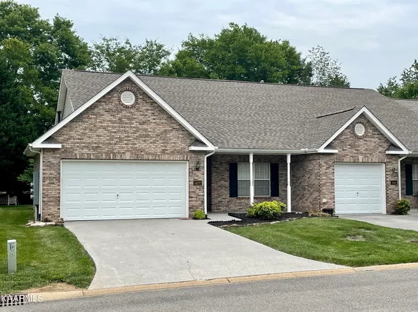 1677 Emerald Pointe Ln, Knoxville, TN 37918