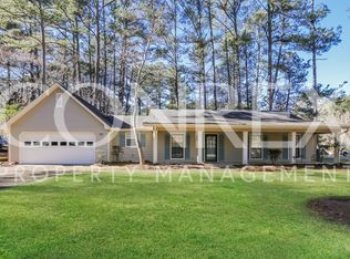 100 Bellegrove Cir, Brandon, MS 39047