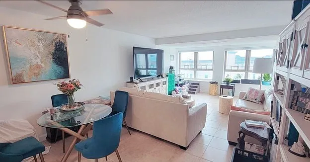 2 bed, 1300 sqft, $2,900 — Photo 4