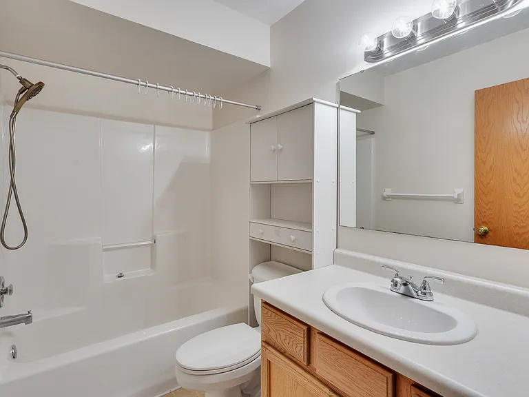 1131 Shadowridge Dr — Photo 14