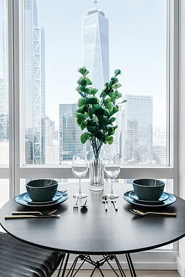 Rented by Greystar | media 30