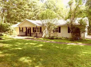 1516 Longleaf Dr, Effort, PA 18330