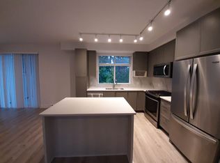 9688 162nd St, Surrey, BC