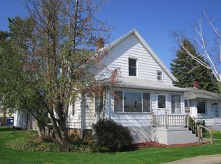 422 W 12th St, Mishawaka, IN 46544