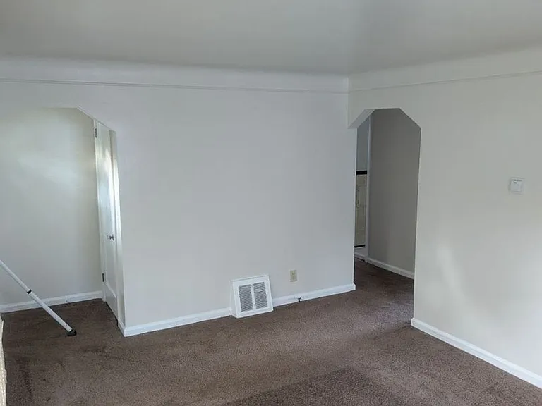 17684 Winston St — Photo 5