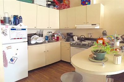 2nd image of 220 E 14th St APT 4R
