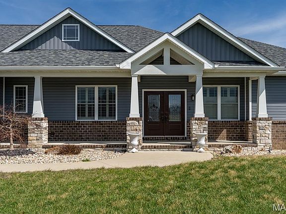 2nd image of 6602 Golden Raintree