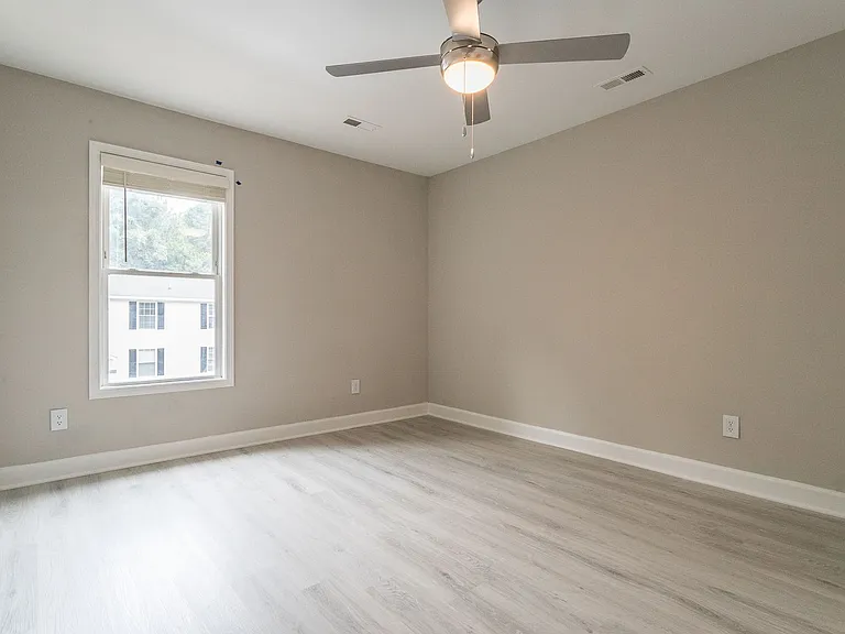 424 Bashford Rd #101 — Photo 6