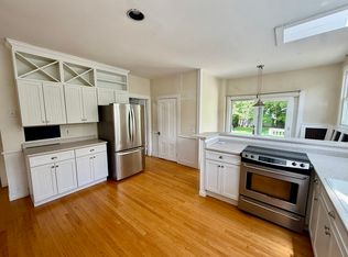 36 Sheffield Ave, Newport, RI 02840