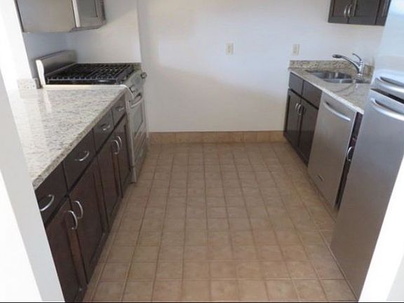 2nd image of 125 W 110th St APT 7A