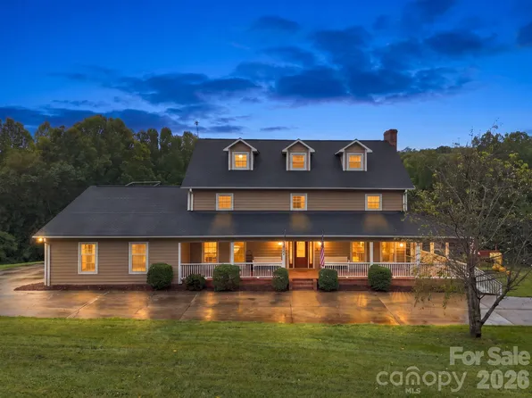 1345 Shirebourn, Hickory, NC 28602