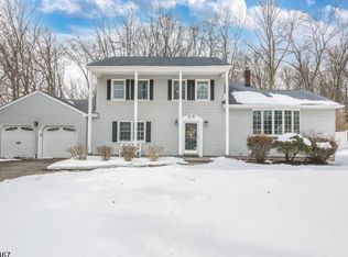 9 Nantes Rd, Parsippany, NJ 07054