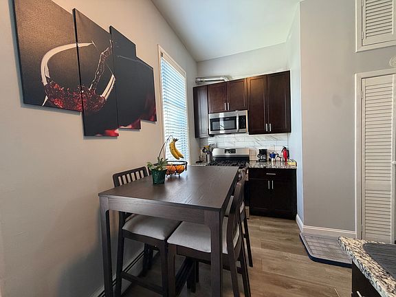 3rd image of 146 South St #2
