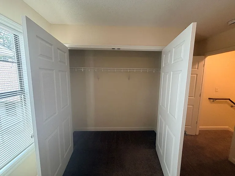 1704 N Patterson St #8 — Photo 16